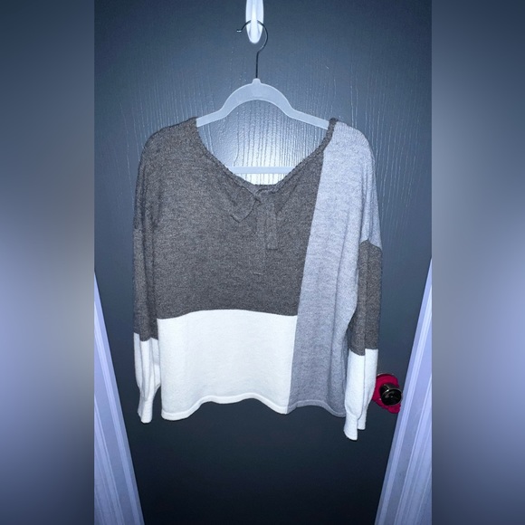 Maurice’s Colorblock Tie back Sweater - Picture 2 of 8